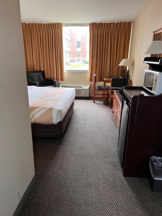 Quality Inn Hermitage Eksteriør bilde