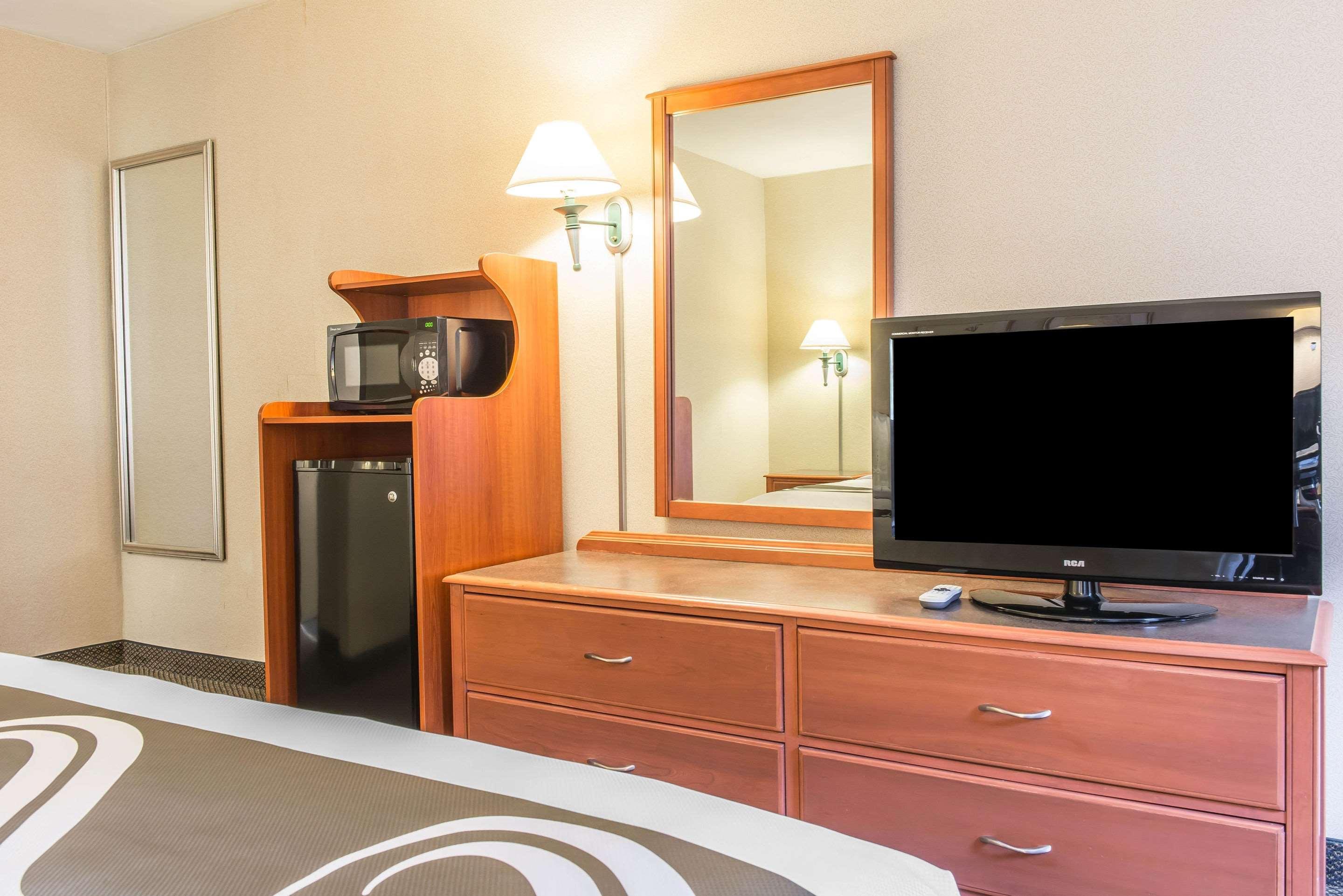 Quality Inn Hermitage Eksteriør bilde