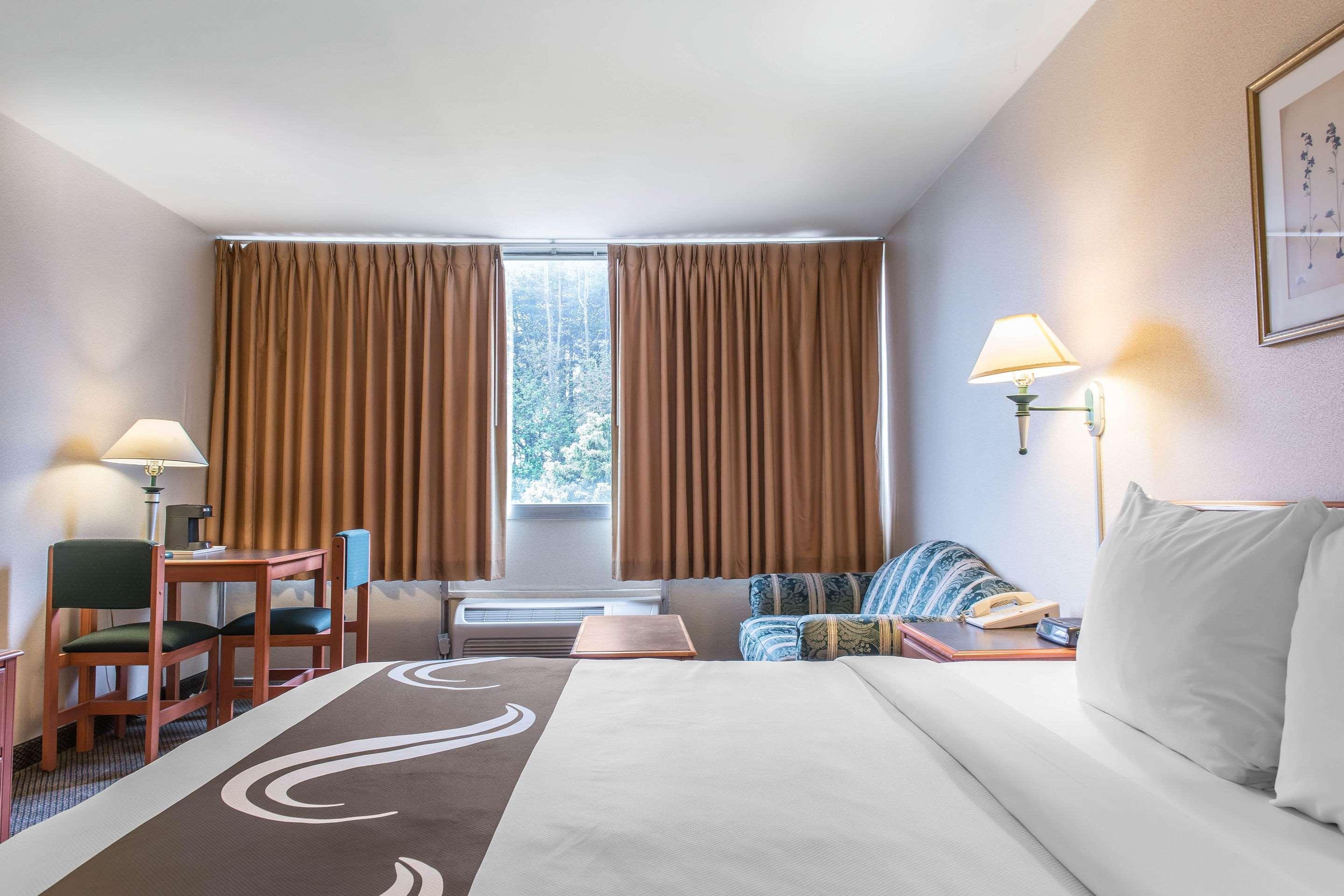 Quality Inn Hermitage Eksteriør bilde